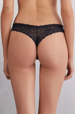 Brasiliana in Pizzo Stile Anni '80