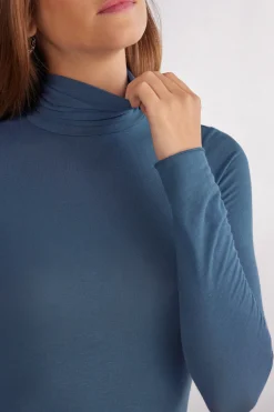 Maglia in Modal Ultralight con Cashmere Collo Alto