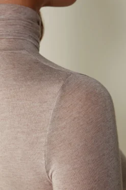 Maglia in Modal Ultralight con Cashmere Collo Alto