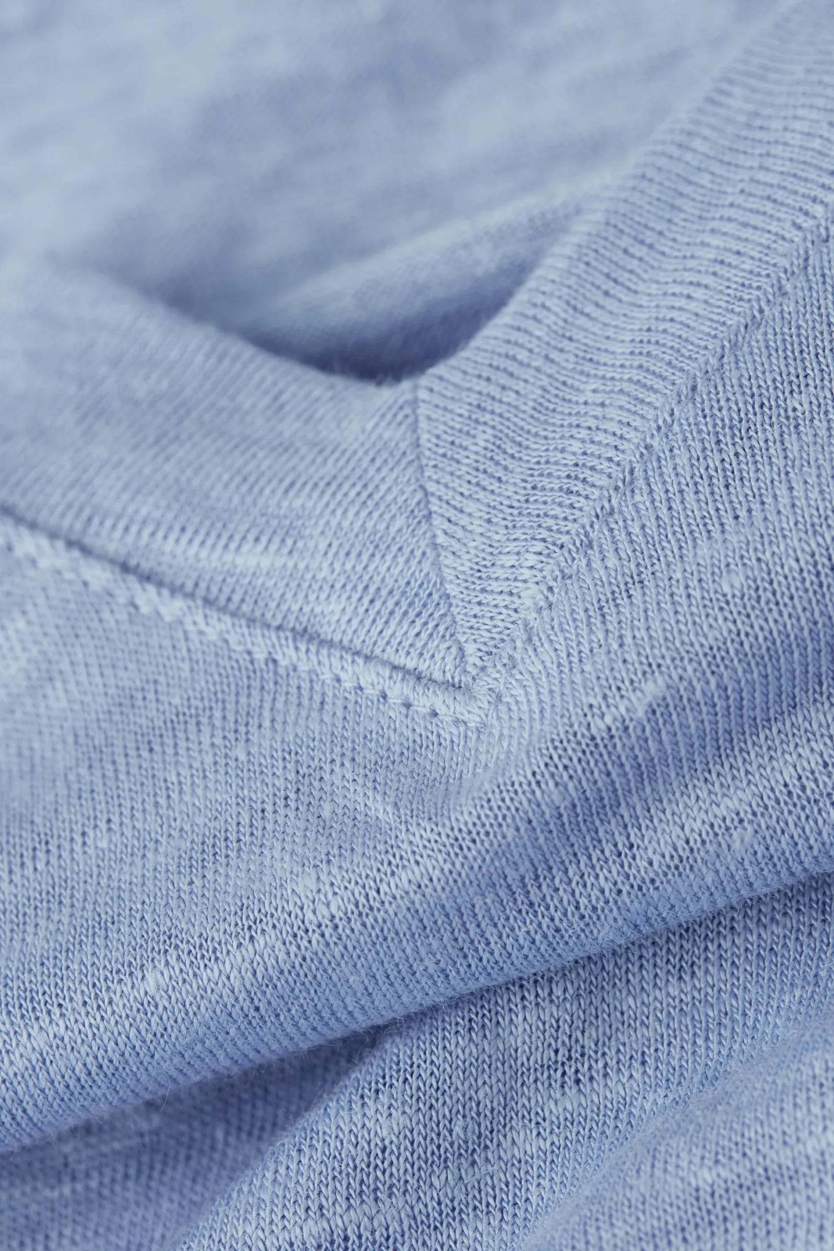 Maglia Manica Corta con Scollo a V in Lino