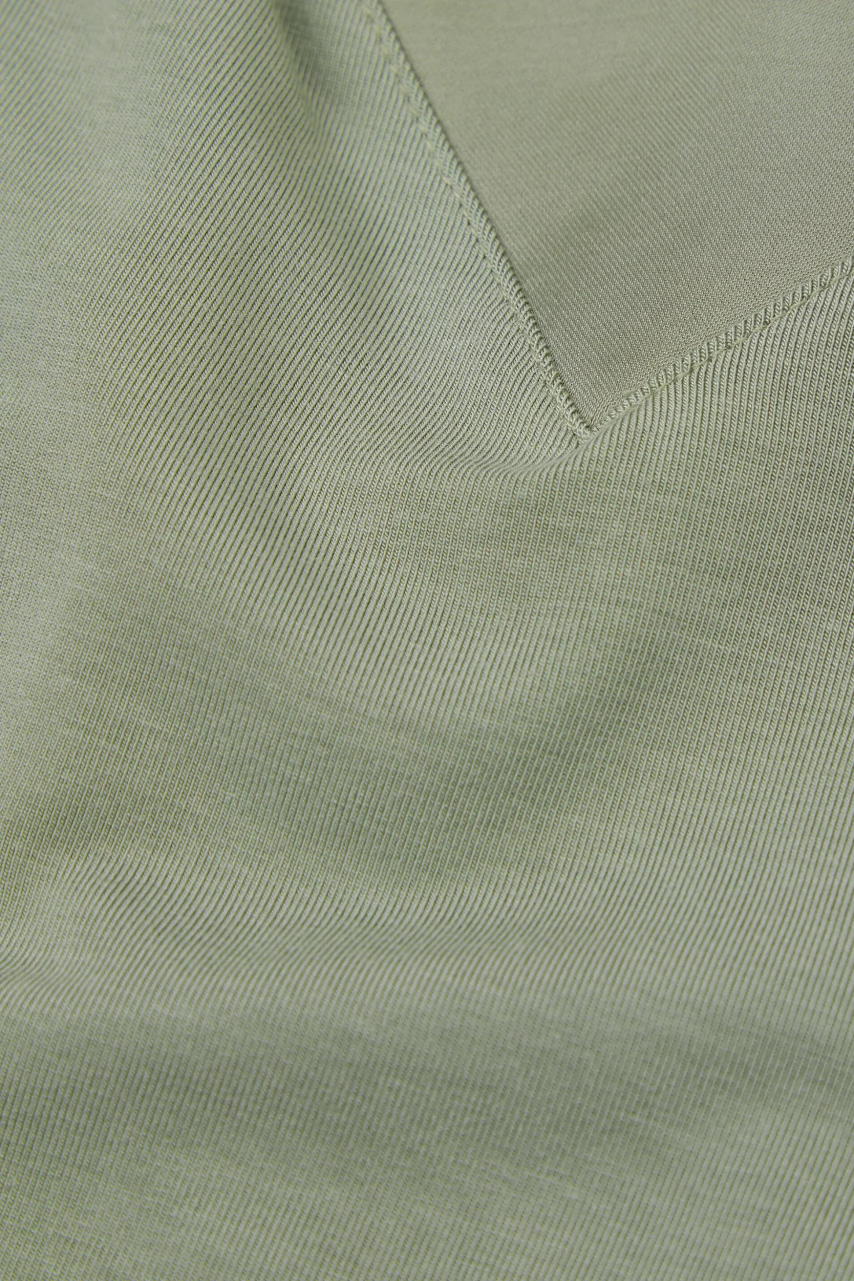 Maglia Manica Corta in Modal Satin Details