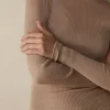 Maglia Manica Lunga a Girocollo Ampio in Lana e Seta