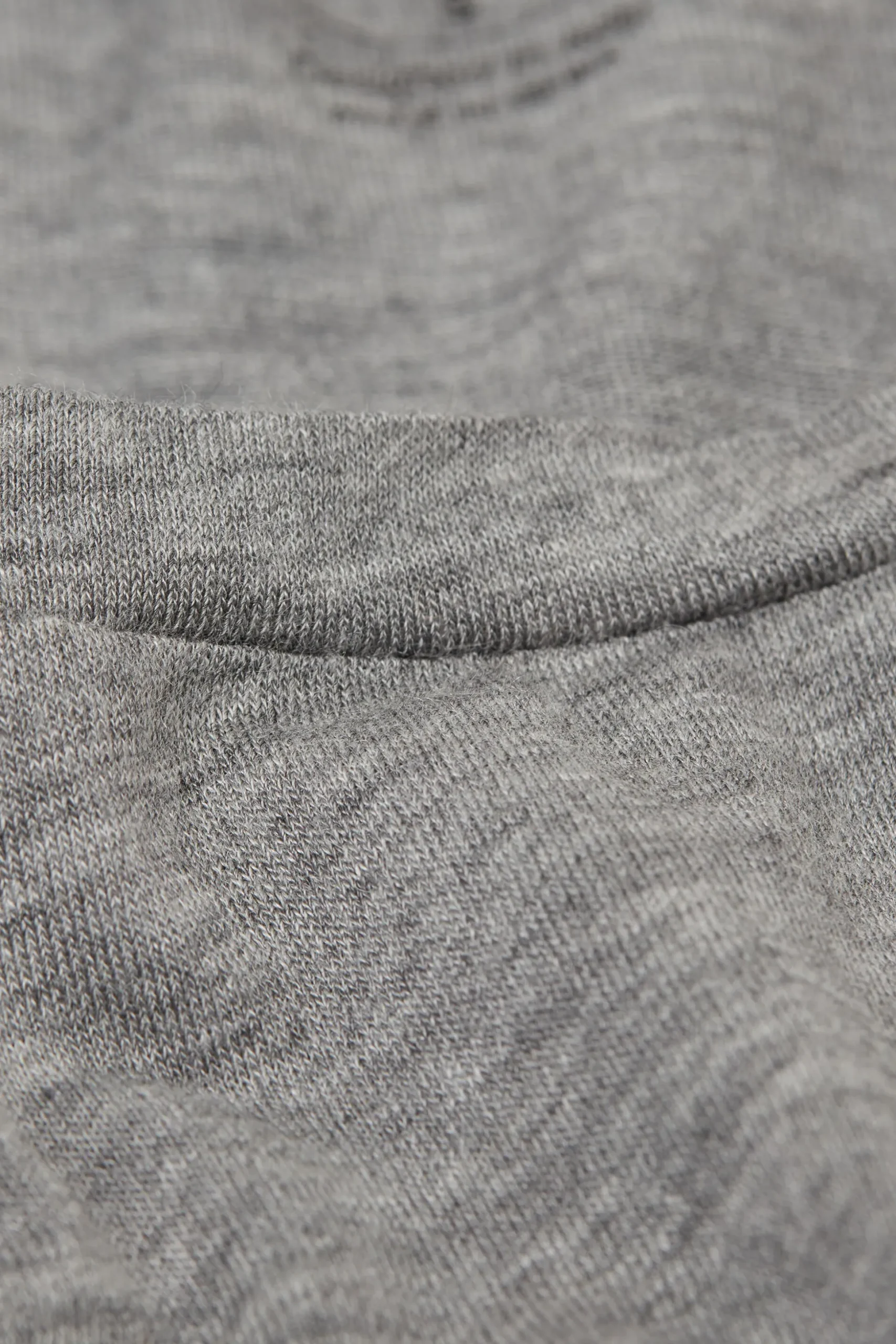 Maglia Manica Lunga Modal Ultralight con Cashmere Scollo Madonna