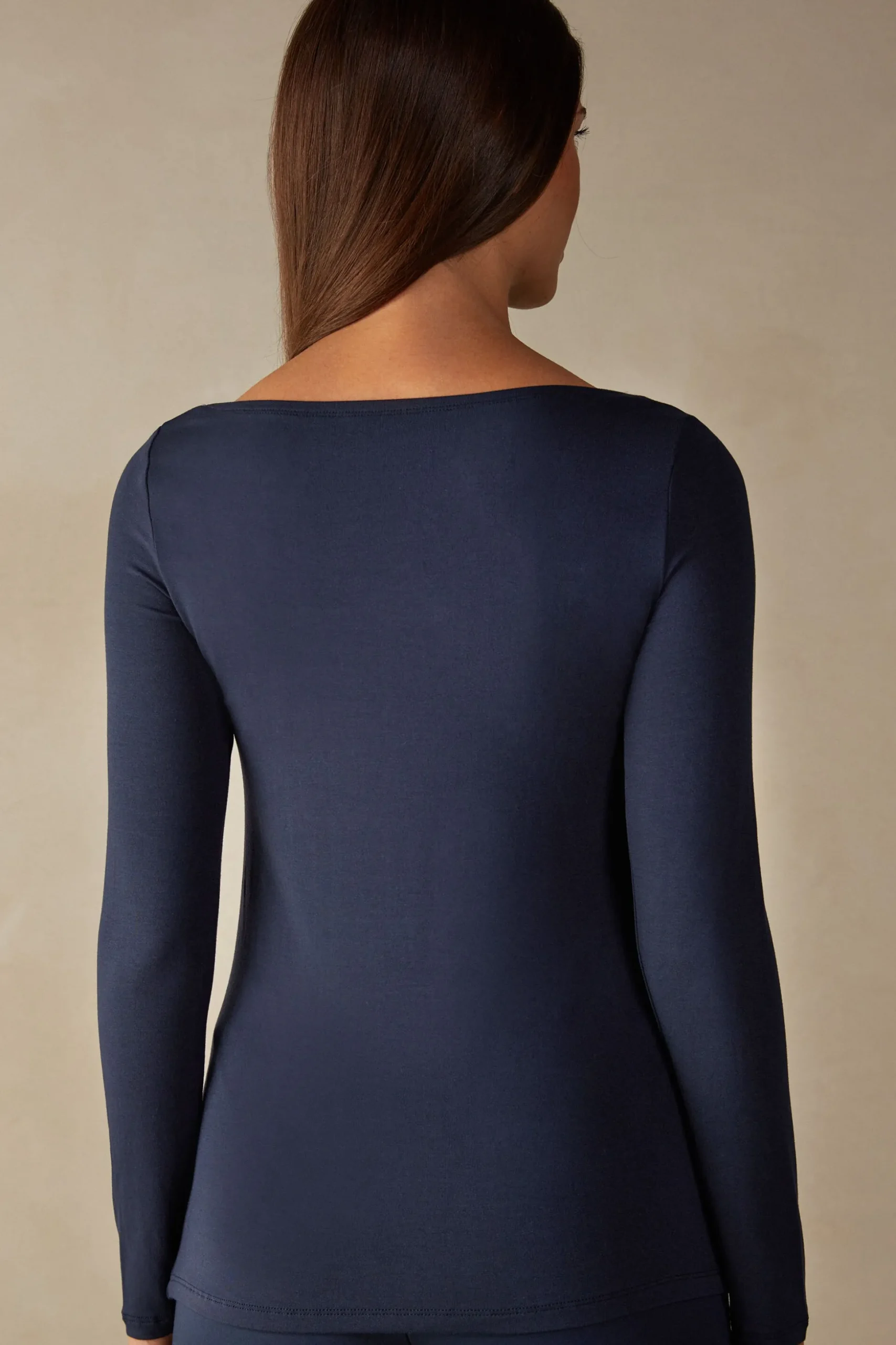 Maglia Manica Lunga Scollo a Barchetta in Micromodal