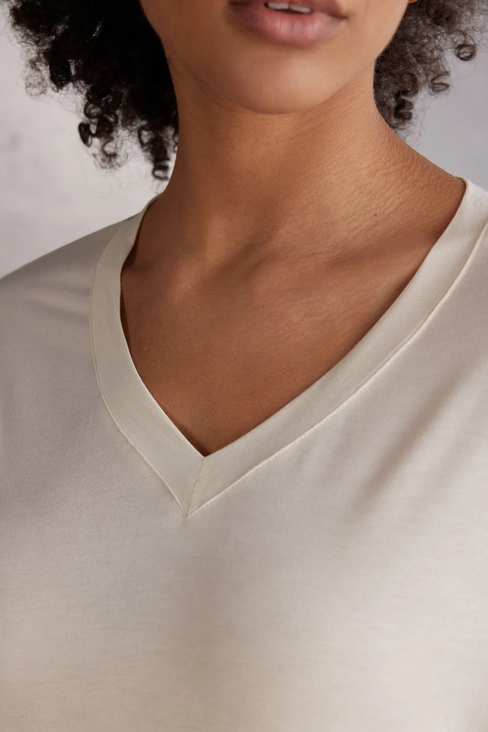 Maglia Scollo a V in Fresh Bamboo