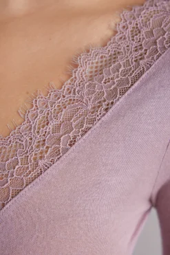 Maglia scollo a V in Modal Cashmere Ultralight e Pizzo