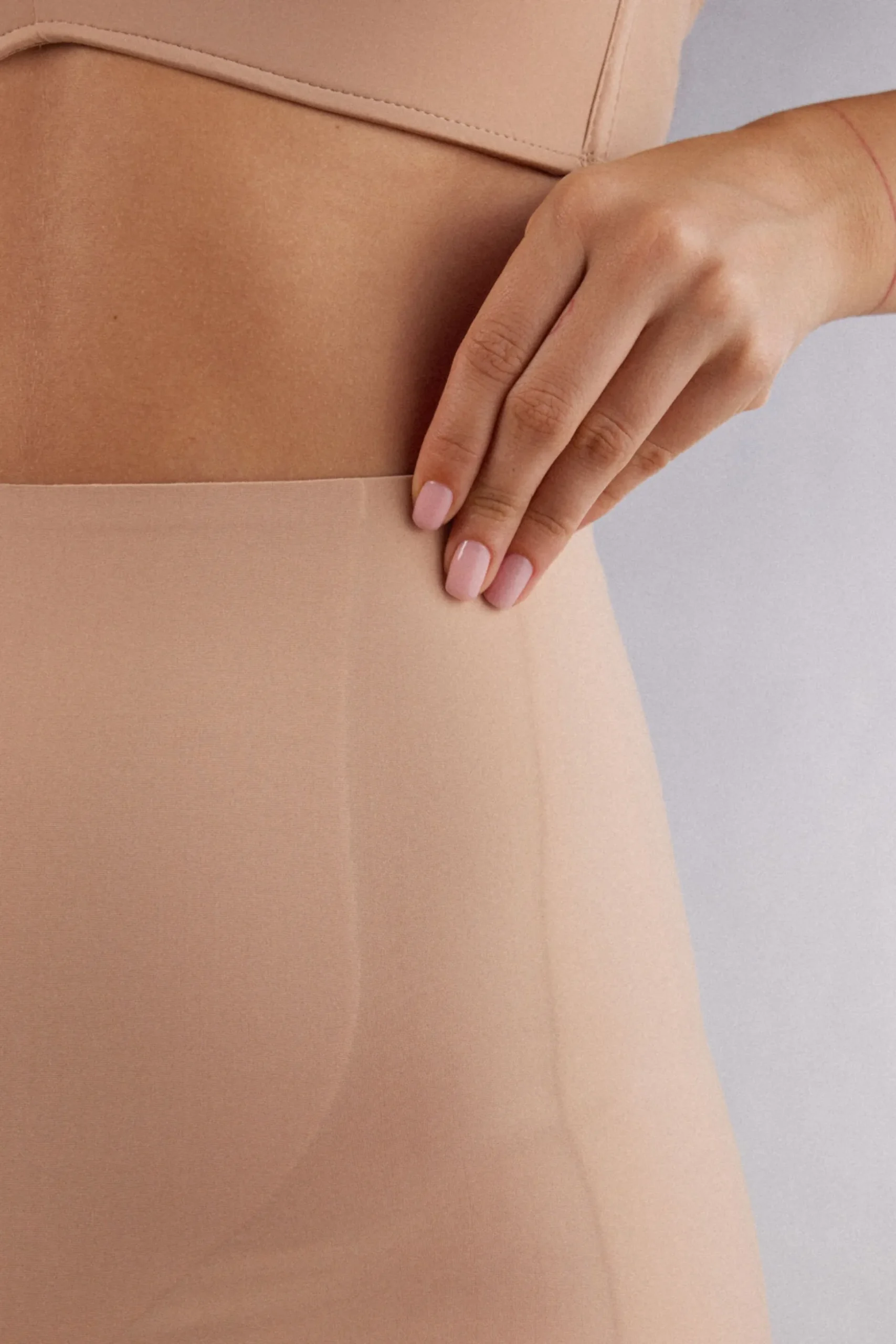 Pantaloncino in Microfibra Taglio Vivo