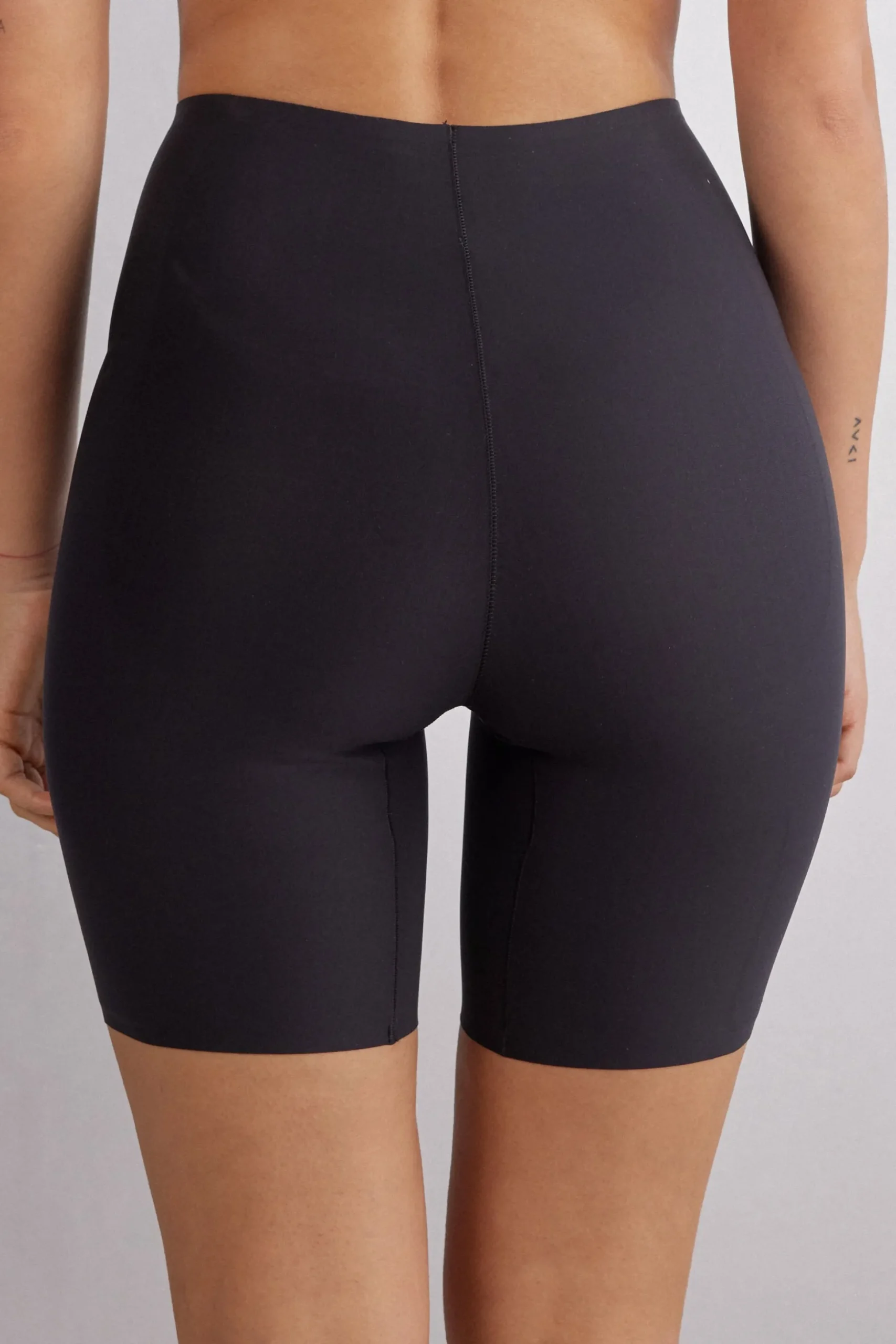 Pantaloncino in Microfibra Taglio Vivo