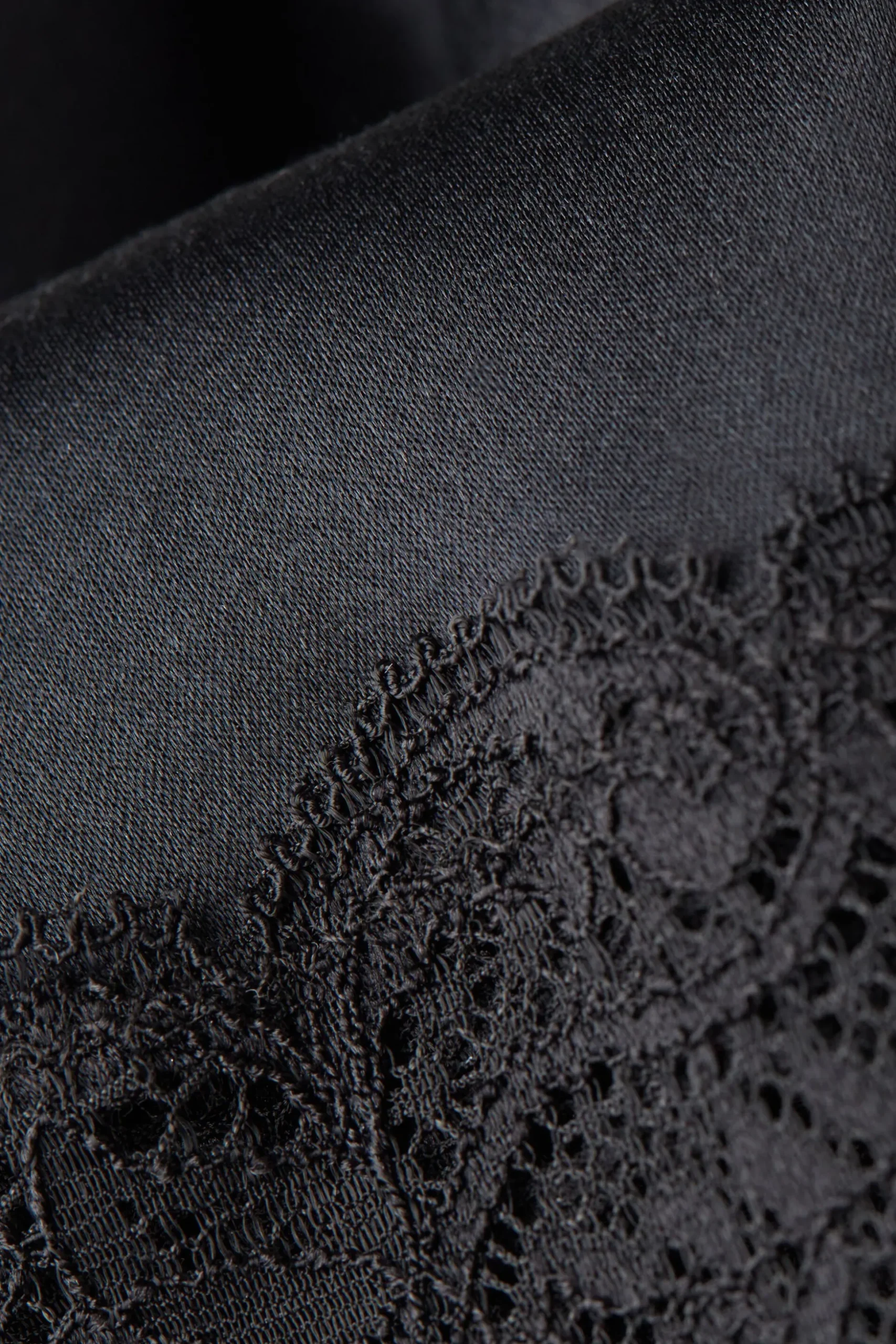 Pantaloncino in Seta con Pizzo
