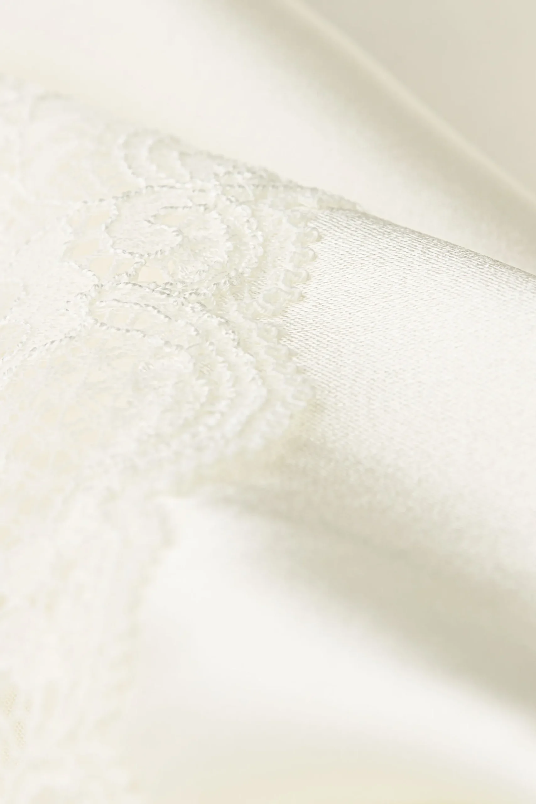 Pantaloncino in Seta con Pizzo