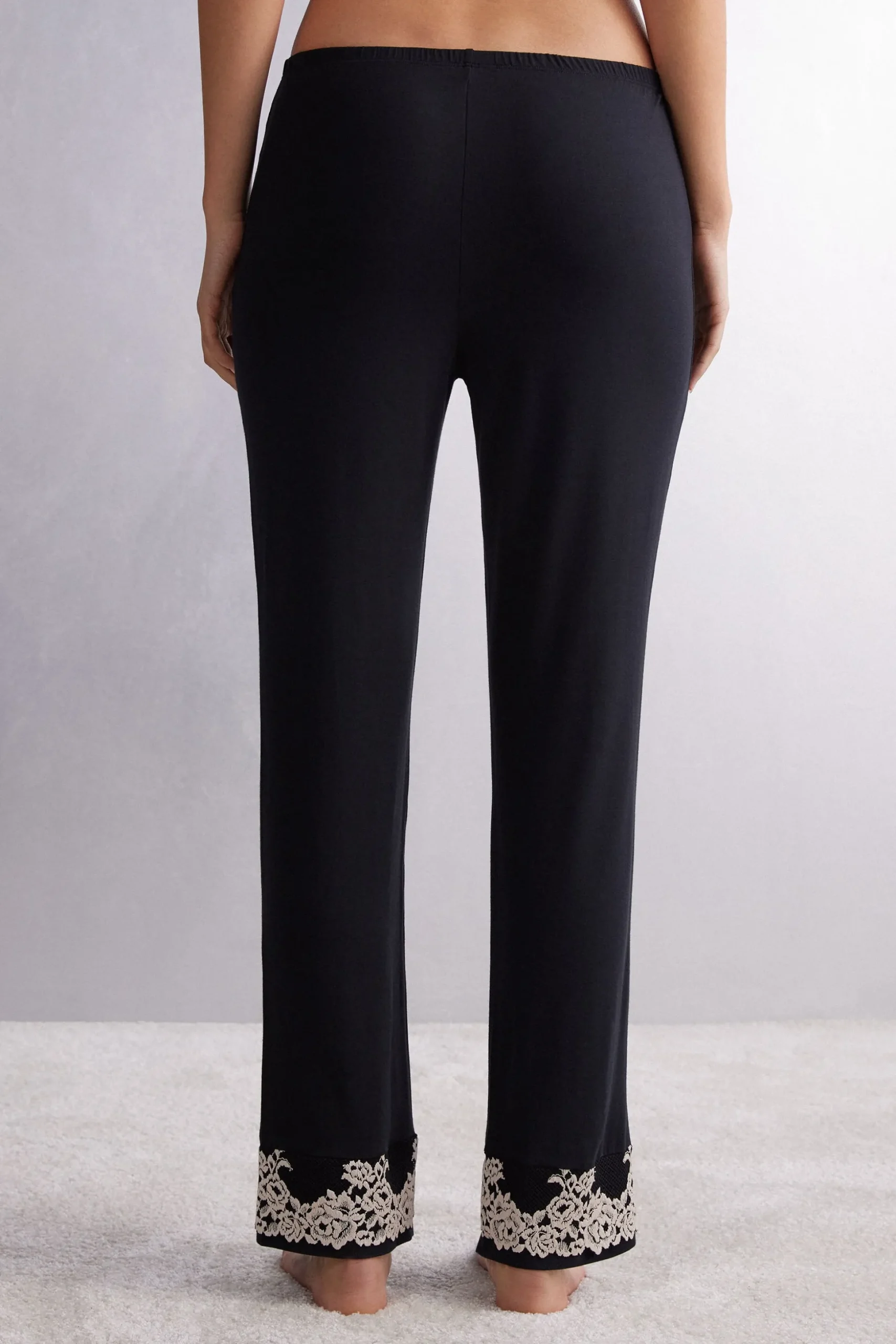 Pantalone Lungo in Modal con Balza Pretty Flowers