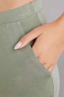 Pantaloni Lunghi in Modal Satin Details