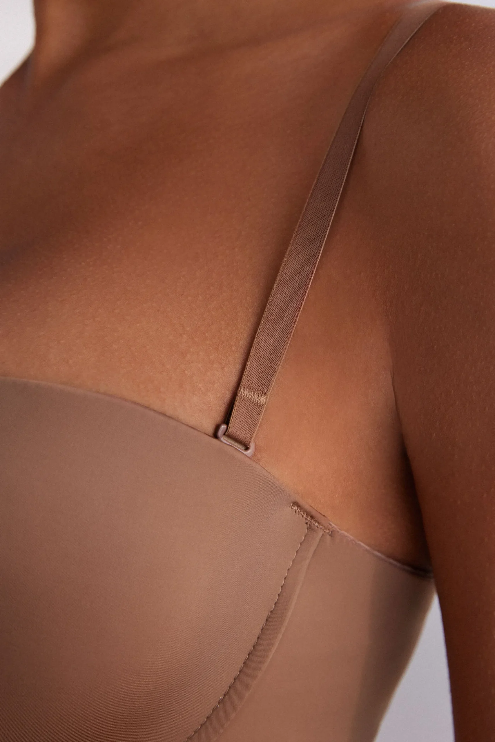 Reggiseno a Fascia Monica in Microfibra Ultralight