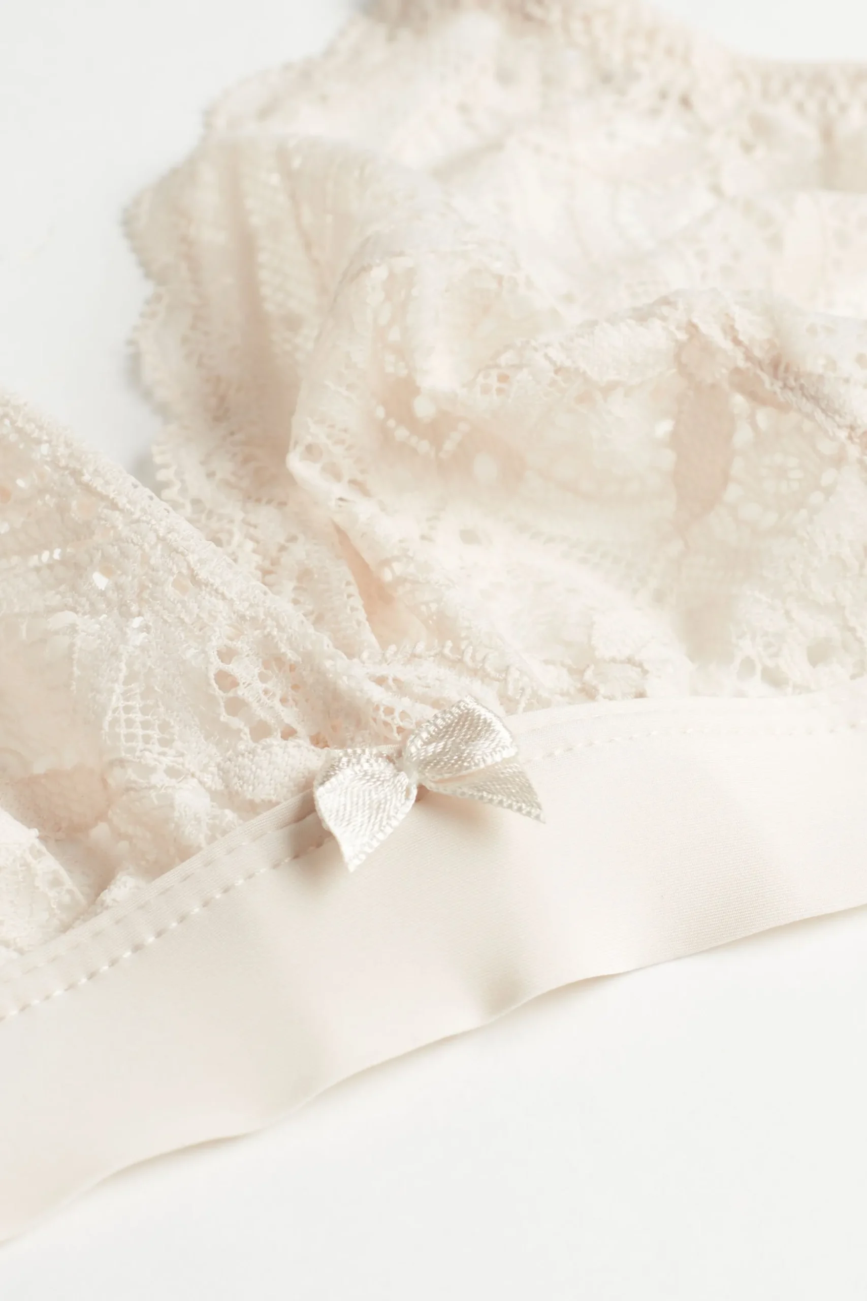 Reggiseno a Triangolo Emma in Pizzo