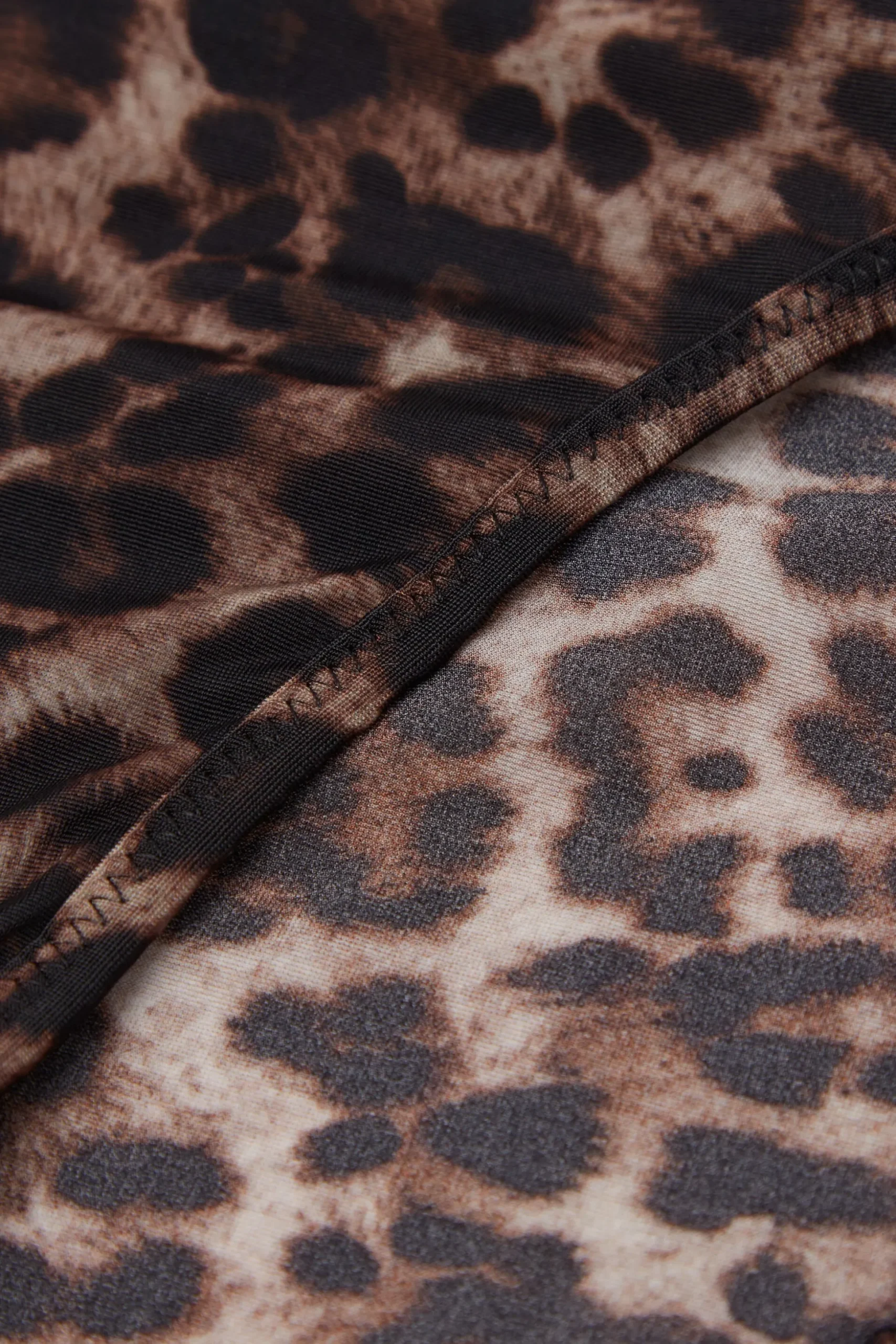 Slip Luxurious Leopard