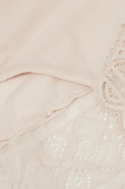 Slip Vita Alta in Microfibra Ultralight e Pizzo