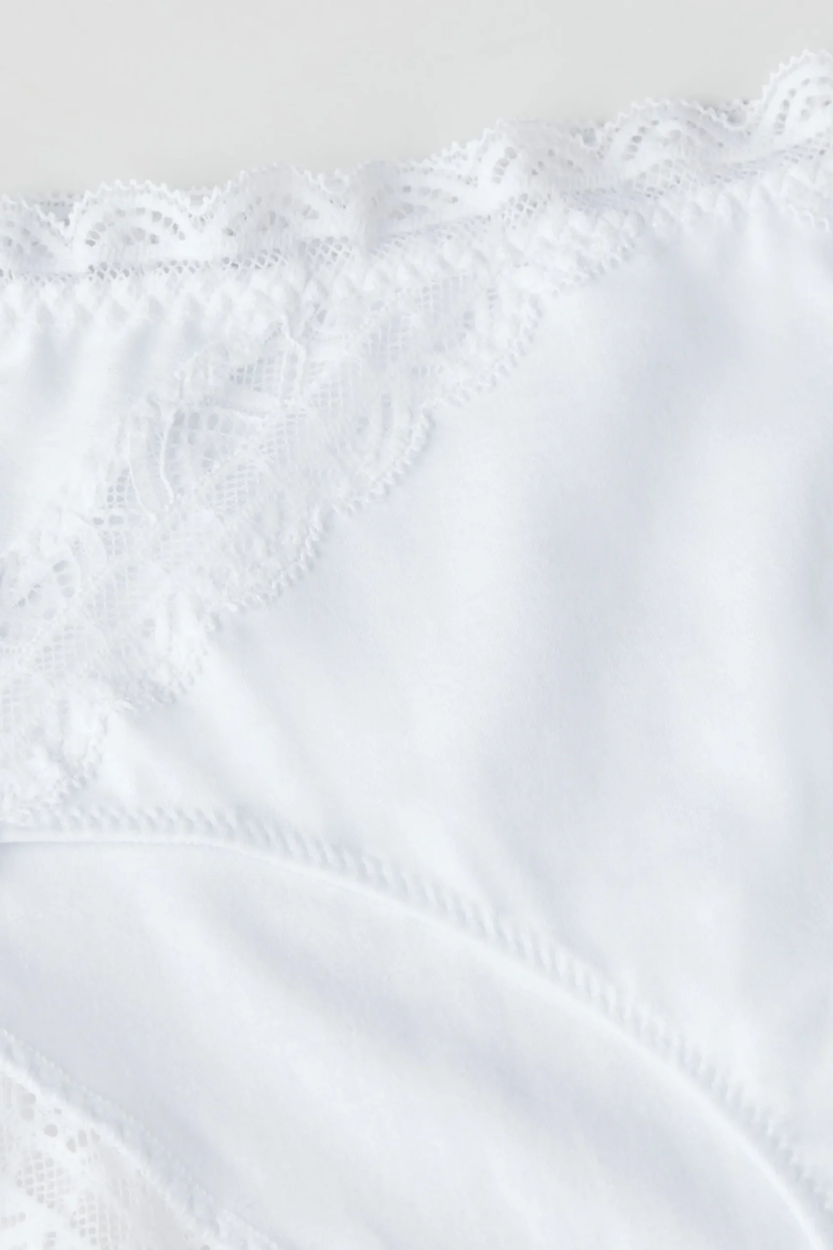 Slip Vita Semi-alta in Cotone e Pizzo