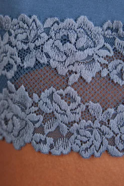 Top in Modal Pretty Flowers
