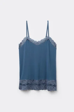Top in Modal Pretty Flowers