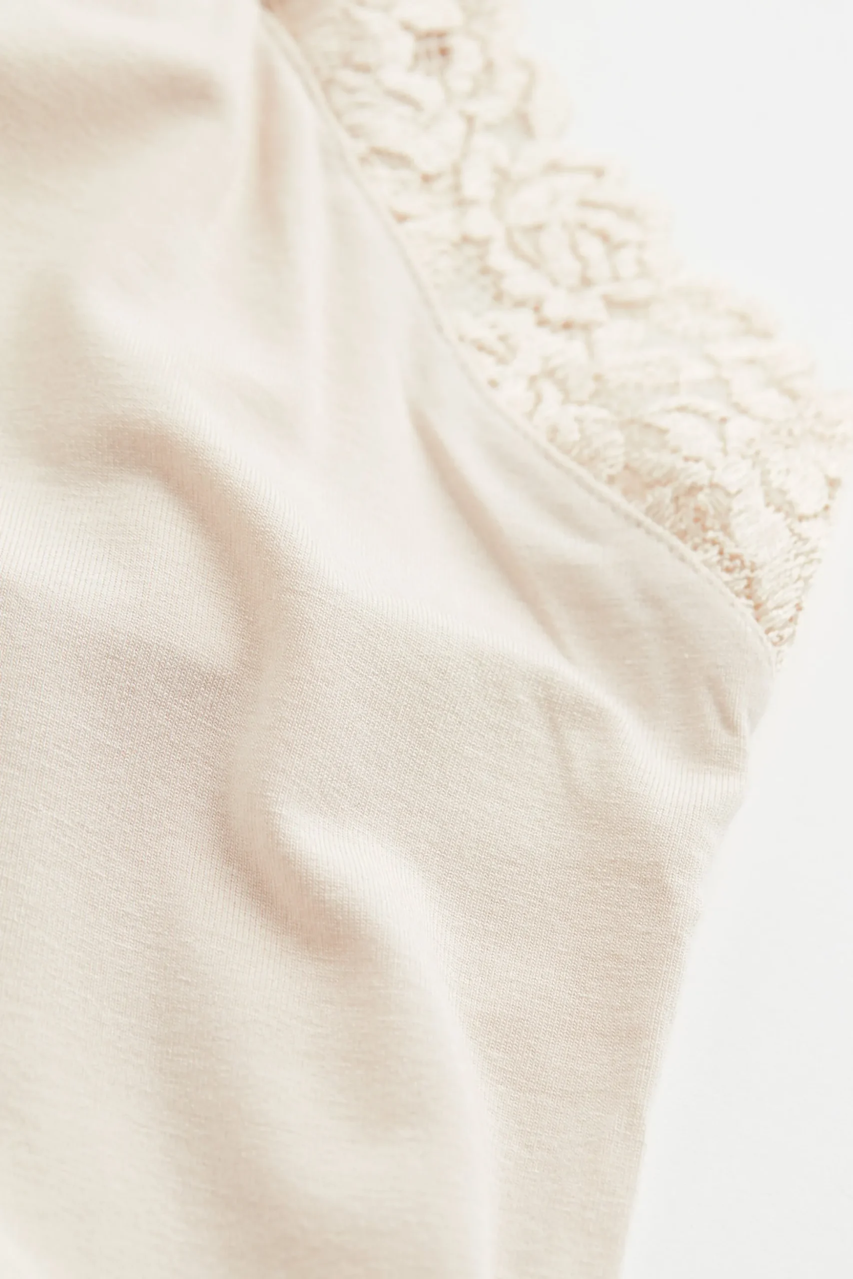 Top in Modal Pretty Flowers