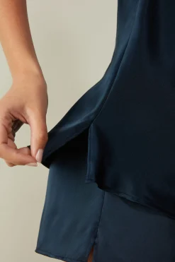 Top in Raso di Seta con Scollo a V